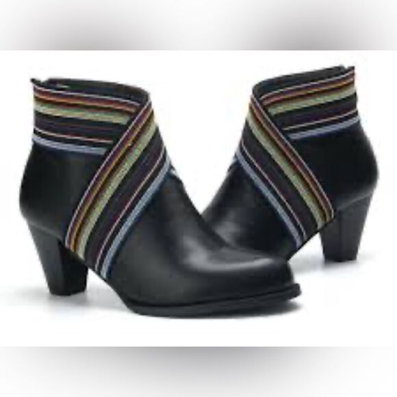 Lostisy Shoes - NWOB Lostisy Boots